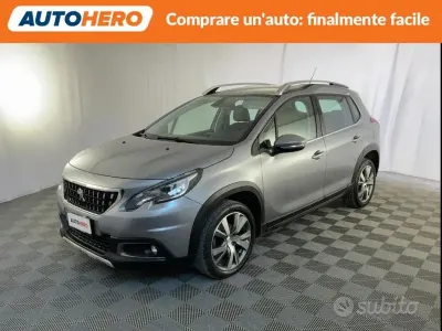 Usata Peugeot 2008 Allure 102 CV (75 kW) 2019 Grigio SUV