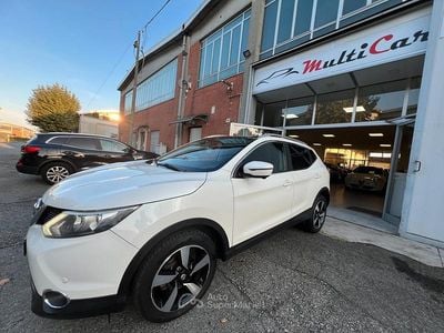 Usata Nissan Qashqai Tekna 131 CV (96 kW) 2016 Bianco SUV