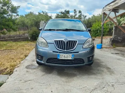 Usata Lancia Musa 90 CV (66 kW) 2009 Monovolume