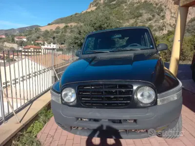 Usata SsangYong Korando 120 CV (88 kW) 2005 Nero SUV