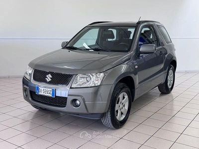 Usata Suzuki Grand Vitara 129 CV (94 kW) 2006 Grigio SUV