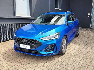 Usata Ford Focus ST-Line 120 CV (88 kW) 2022 Blu/azzurro Station wagon