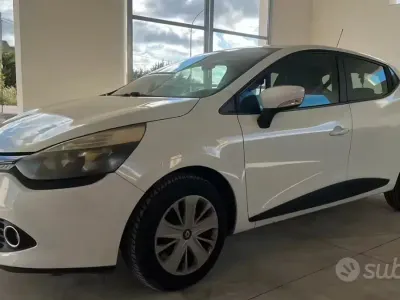 Usata Renault Clio IV Life 75 CV (55 kW) 2016 Bianco Berlina