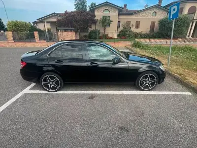 Usata Mercedes C200 136 CV (100 kW) 2009 Nero Berlina