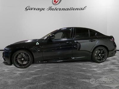 Nuova Alfa Romeo Giulia Quadrifoglio 519 CV (381 kW) 2025 Nero Berlina