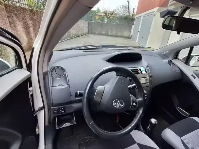 Brugt Toyota Yaris 87 HK (63 kW) 2009 Hatchback