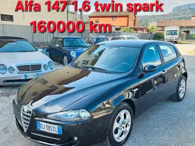 Usata Alfa Romeo 147 105 CV (77 kW) 2007 Nero Utilitaria