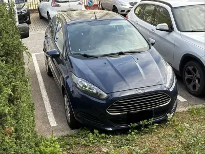 Usata Ford Fiesta 60 CV (44 kW) 2013 Berlina