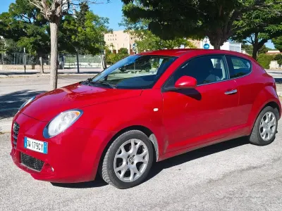 Usata Alfa Romeo MiTo Distinctive 120 CV (88 kW) 2009 Rosso Utilitaria