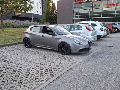 Usata Alfa Romeo Giulietta 150 CV (110 kW) 2016 Grigio Utilitaria