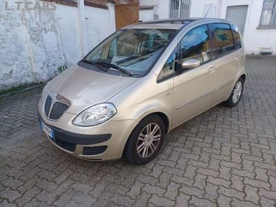 Usata Lancia Musa 95 CV (69 kW) 2006 Oro Monovolume
