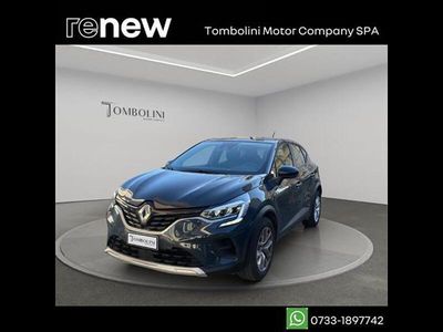 Usata Renault Captur Zen 100 CV (73 kW) 2022 Blu scuro SUV