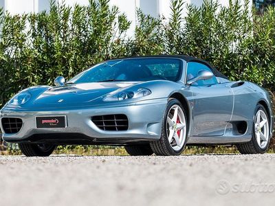 Usata Ferrari 360 400 CV (294 kW) 2005 Grigio Cabrio