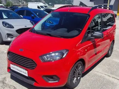 Usata Ford Tourneo Courier Sport 101 CV (74 kW) 2022 Rosso Monovolume