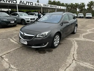 Usata Opel Insignia Cosmo 163 CV (119 kW) 2015 Grigio Station wagon