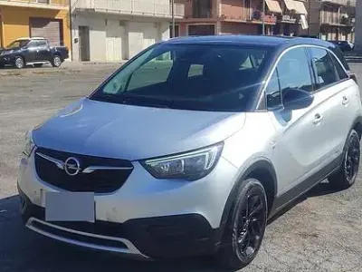 Usata Opel Crossland X 102 CV (75 kW) 2019 SUV