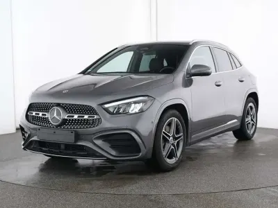 Usata Mercedes GLA180 Advanced Plus 136 CV (100 kW) 2025 Grigio montagna SUV