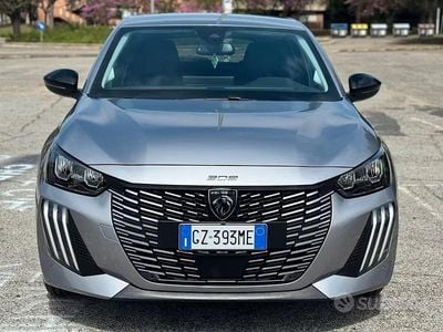 Gebraucht Peugeot 208 Allure 101 PS (74 kW) 2025 Grau Kleinwagen