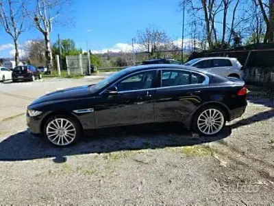 Usata Jaguar XE R-Sport 179 CV (131 kW) 2017 Nero Berlina