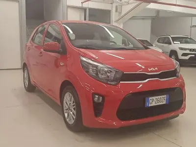 Usata Kia Picanto Urban 67 CV (49 kW) 2023 Shiny red Utilitaria