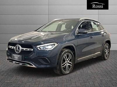 Usata Mercedes GLA200 150 CV (110 kW) 2023 Blu denim SUV