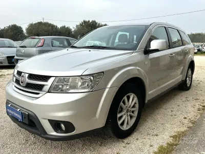 Usata Fiat Freemont Lounge 140 CV (102 kW) 2014 Grigio SUV
