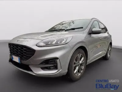 Usado Ford Kuga ST-Line 120 CV (88 kW) 2022 Gris SUV