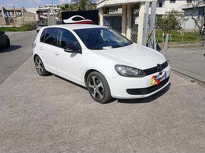 Usata VW Golf VII 105 CV (77 kW) 2012 Bianco Berlina