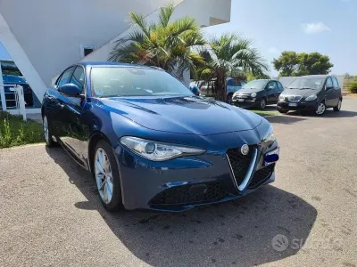 Usata Alfa Romeo Giulia Super 150 CV (110 kW) 2018 Blu Berlina
