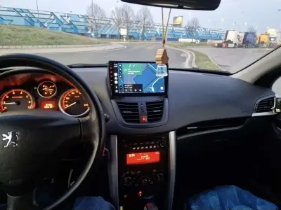 Usata Peugeot 207 73 CV (53 kW) 2013 Berlina