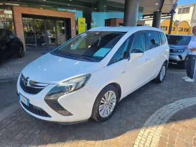 Usata Opel Zafira Tourer Cosmo 140 CV (102 kW) 2016 Bianco Monovolume