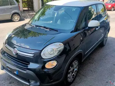 Usata Fiat 500L Trekking 120 CV (88 kW) 2014 Grigio Monovolume