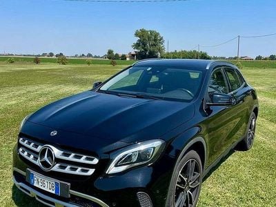 Usata Mercedes GLA200 136 CV (100 kW) 2018 Nero SUV