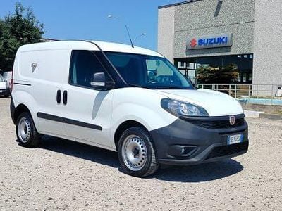 Usata Fiat Doblò Business 120 CV (88 kW) 2021 Bianco / pastello Monovolume