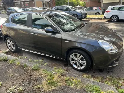 Usata Alfa Romeo Giulietta Distinctive 170 CV (125 kW) 2013 Utilitaria