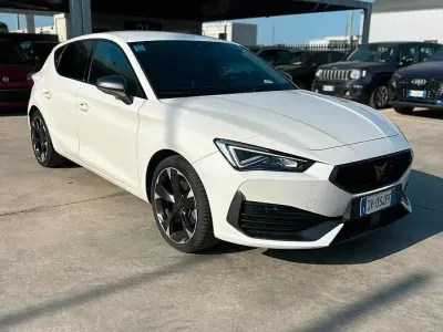 Usata Cupra Leon 150 CV (110 kW) 2024 Bianco Berlina