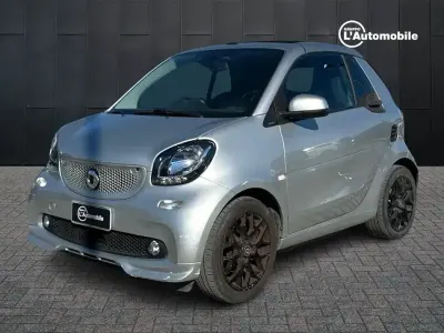 Begagnad Smart ForTwo Cabrio Superpassion 71 HK (52 kW) 2019 Cab