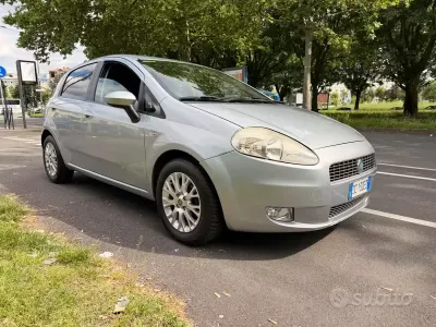 Gebraucht Fiat Grande Punto Dynamic 75 PS (55 kW) 2006 Grau Kleinwagen