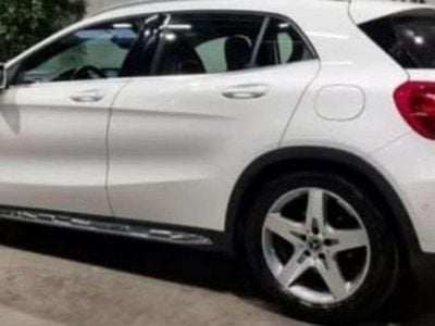 Mercedes GLA200