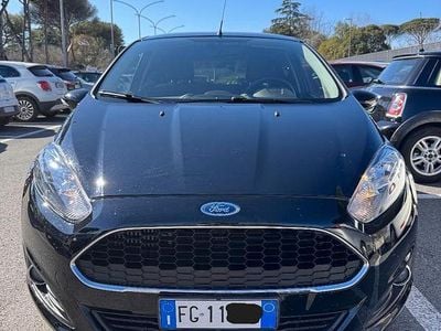 Usata Ford Fiesta 100 CV (73 kW) 2017 Nero Utilitaria