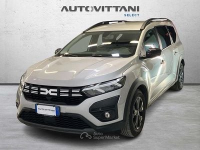 Usata Dacia Jogger Extreme 101 CV (74 kW) 2022 Gray Monovolume