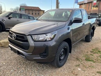 usata Toyota HiLux 2.5 D-4D 2.4CC COMFORT EXTRACAB c/aut