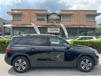 Usata Mercedes GLB200 Business 150 CV (110 kW) 2021 Nero SUV