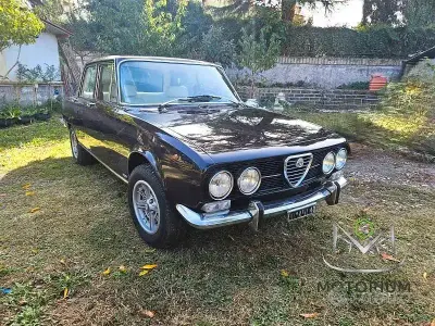Usado Alfa Romeo 2000 132 CV (97 kW) 1970 Blanco Berlina