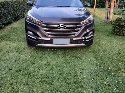 Usata Hyundai Tucson 136 CV (100 kW) 2017 Grigio SUV