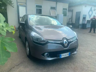 Usata Renault Clio IV Intens 90 CV (66 kW) 2016 Argento Berlina