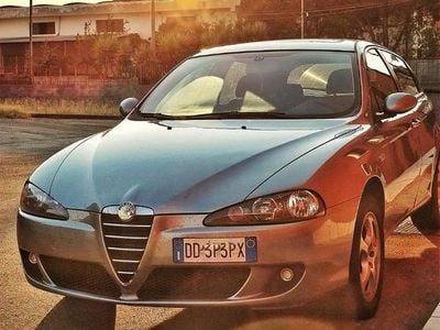 Usata Alfa Romeo 147 120 CV (88 kW) 2006 Grigio Utilitaria