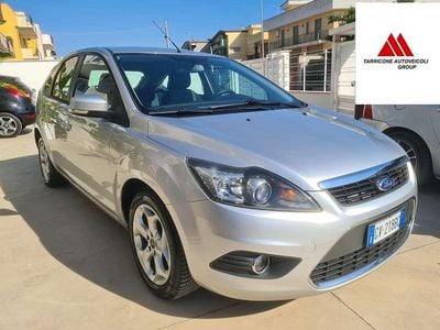 Usata Ford Focus Titanium 110 CV (80 kW) 2011 Argento Berlina