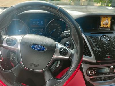 Usata Ford Focus 150 CV (110 kW) 2011 Rosso Monovolume