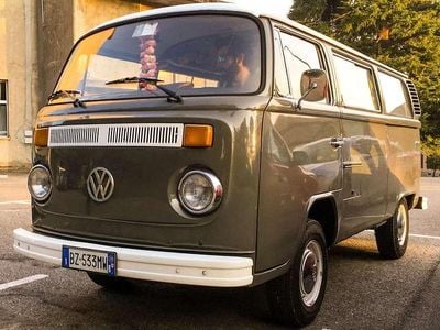 Begagnad VW T2 102 HK (75 kW) 1979 Grå Van